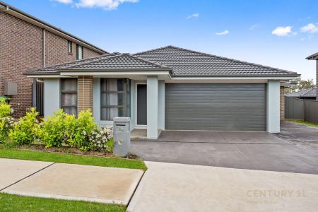 125a Skaife Street, Oran Park, NSW 2570, Australia