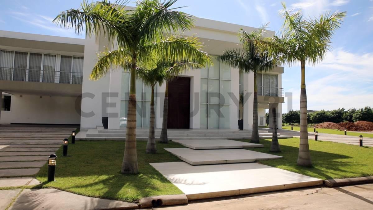 urubo golf, modulo 8, casa 22 , Urubo, Santa Cruz 00001, Bolivia