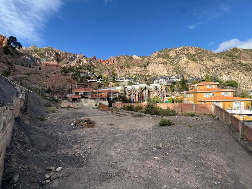 Avenida La Rinconada, La Florida , La Paz, La Paz 00001, Боливия
