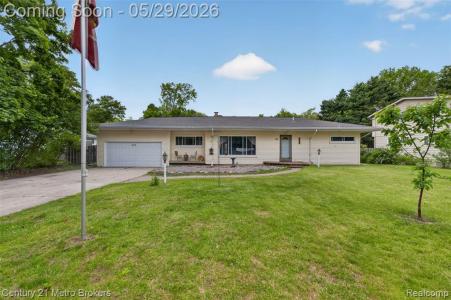 985 S Park Street, Highland, Michigan 48356, USA