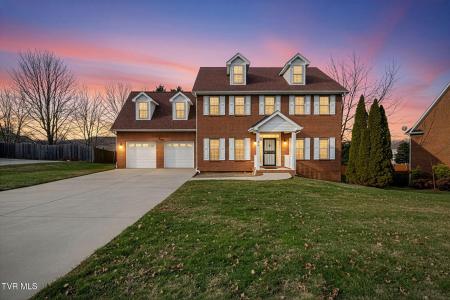 1402 Lake Ridge Square, Johnson City, Tennessee 37601, États-Unis
