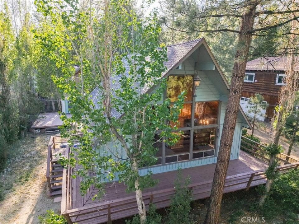 1109 Myrtle, Big Bear City, קליפורניה 92314, ארצות הברית של אמריקה