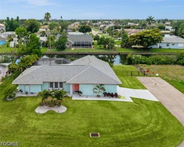 2102 SE 8th Street, Cape Coral, Florida 33990, USA