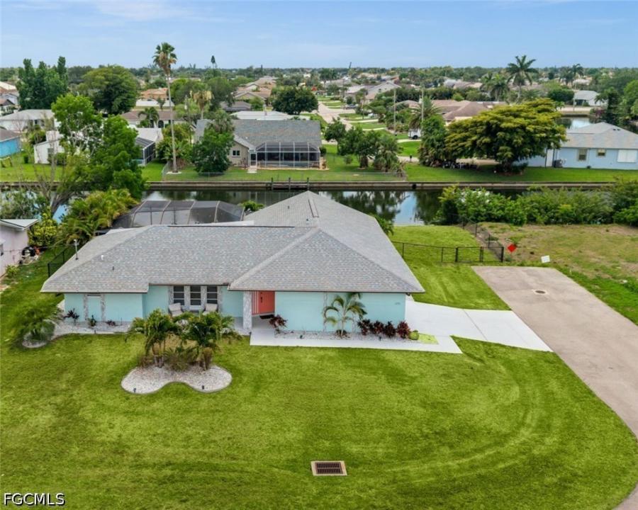 2102 SE 8th Street, Cape Coral, Floride 33990, États-Unis