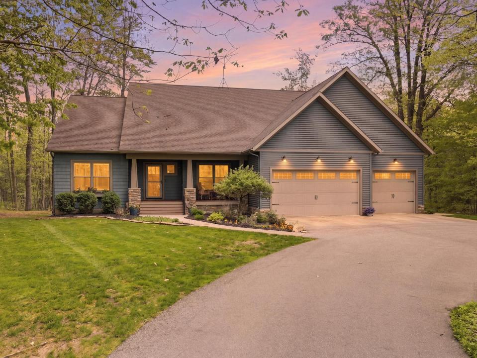 9694 Stony Creek Court , Canadian Lakes, Michigan 49346, États-Unis