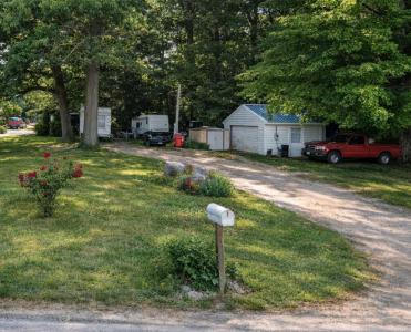 10041 S Mason Drive, Grant, Michigan 49327, USA