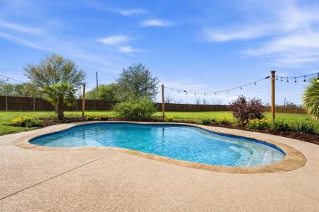 105 Devonshire Drive, Waxahachie, Texas 75167, USA