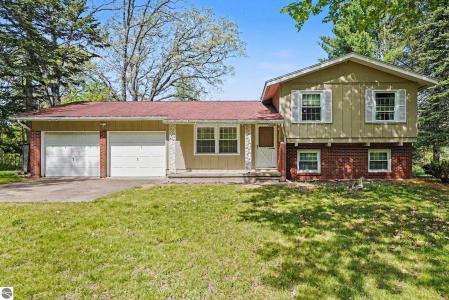 1860 S Jackson Avenue, Harrison, Michigan 48625, HOA KỲ