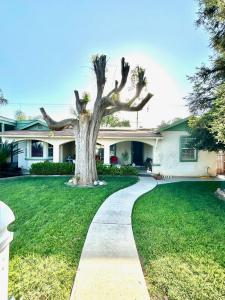 417 S Valencia Boulevard, Woodlake, California 93286, USA