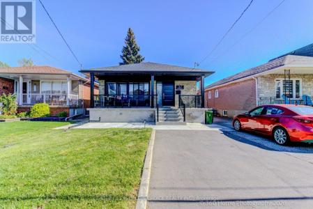 37 BENTWORTH AVENUE, Toronto (yorkdale-glen Park), Ontario M6A 1P1, Canadá