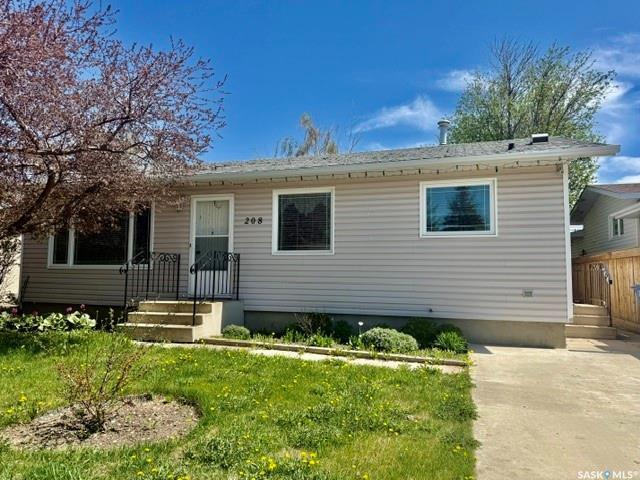 208 12TH STREET, Humboldt, Saskatchewan S0K 2A0, Canada