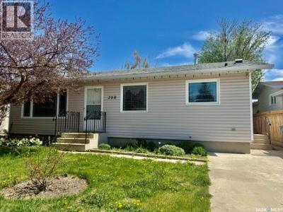 208 12TH STREET, Humboldt, Saskatchewan S0K 2A0, Canada