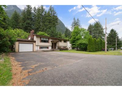 260 ROBERTSON CRESCENT, Hope, Colúmbia Britânica V0X 1L4, Canadá