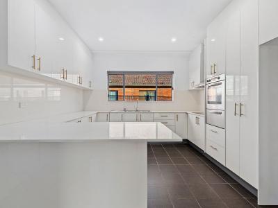 126 The Boulevarde, Caringbah, NSW 2229, Australia