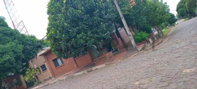 Jovenes de la Democracia y Nanawa barrio la Azotea Manzana 06 lote 22 sn, San Juan del Paraná, Itapúa 6000, Paraguay