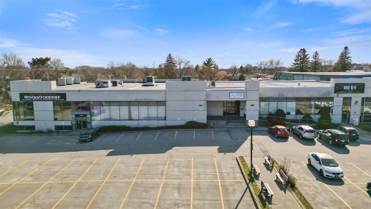 140-156 Boul. des Laurentides, Laval (Pont-Viau), Québec H7G 2T5, Canada