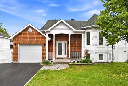 4  Rue de Cherbourg, Blainville, Québec J7C 5K1, Canada