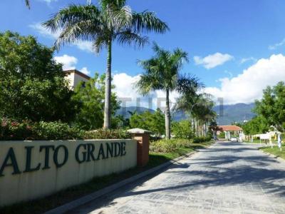 Urbanización Alto Grande Apartamento Planta Baja, Guatire, Miranda 1221, Venezuela