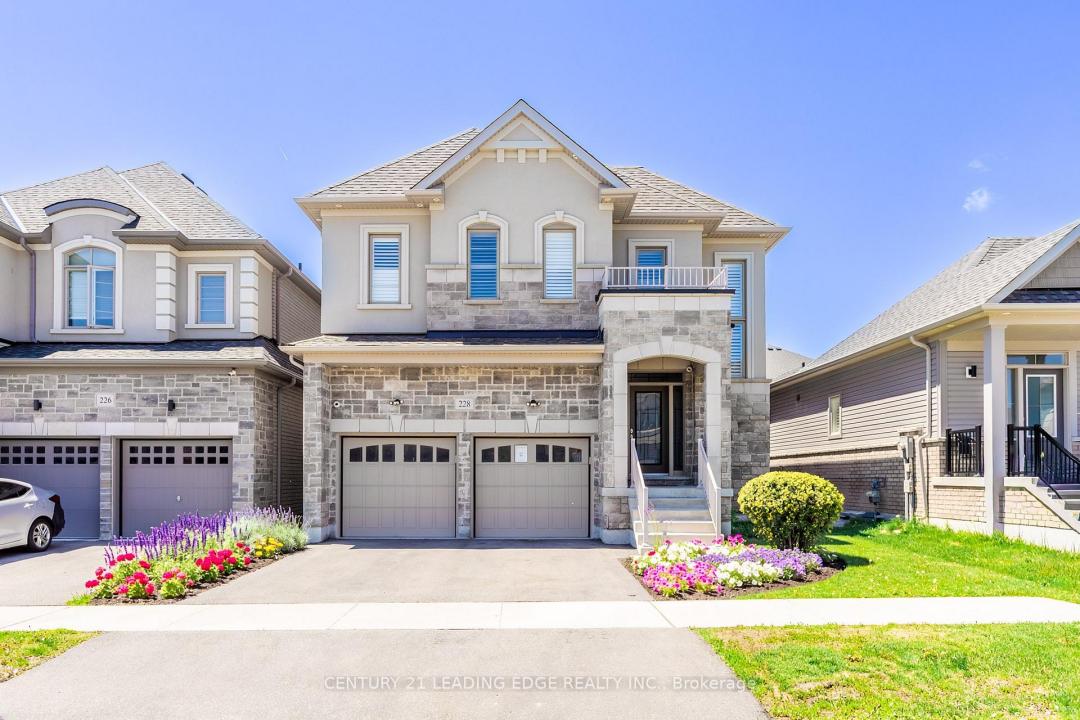 228 FLEETWOOD DRIVE, Oshawa, Ontario L1K 3E7, Canada