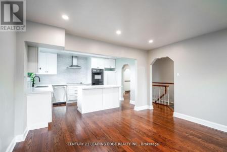 393 CANAL ROAD, Bradford West Gwillimbury, Ontario L3Z 2A6, Kanada