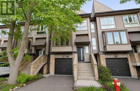 1120 QUEENS AVENUE, Oakville (cp College Park), Ontario L6H 2B5, Canada
