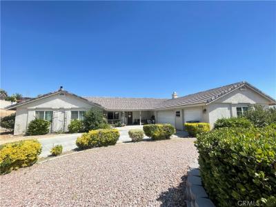 13997 Riverside, Apple Valley, California 92307, Estados Unidos