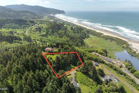 TL 104 Windy, Neskowin, Oregon 97149, USA