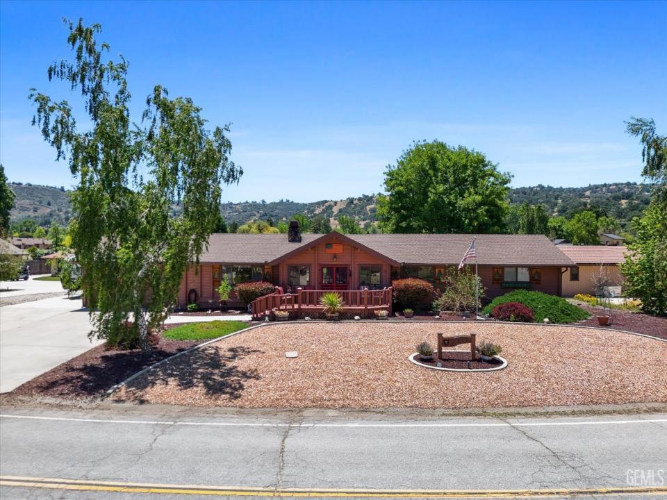 29980 Pinedale Drive, Tehachapi, Калифорния 93561, Соединенные Штаты