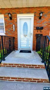 648 Milton Avenue , 2nd floor, Lyndhurst, New Jersey 07071, USA