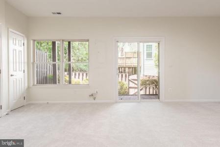 4172 Vernoy Hills Road, Fairfax, Wirginia 22033, USA
