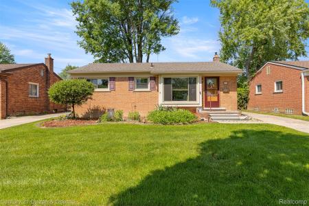 8245 N Hubbard Street, Westland, ミシガン 48185, アメリカ合衆国