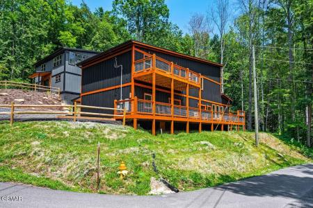 450 Winfield Heights Road, Gatlinburg, Tennessee 37738, Amerika Birleşik Devletleri