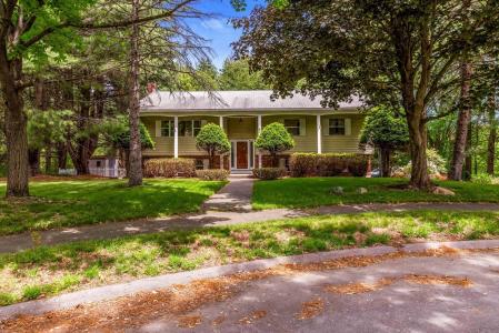 15 Conestoga Rd, Lexington, Massachusetts 02421, USA