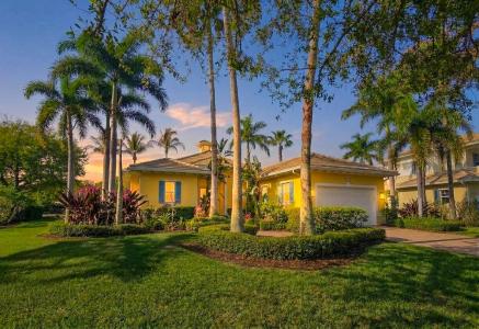 2815 Saint Barts Square, Vero Beach, Florida 32967, USA