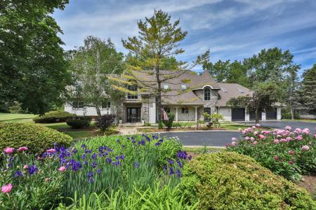 144 Highland Road, Inverness, אילינוי 60067, ארצות הברית של אמריקה 