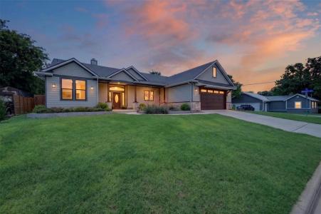 815 W Ball Street, Weatherford, Texas 76086, USA