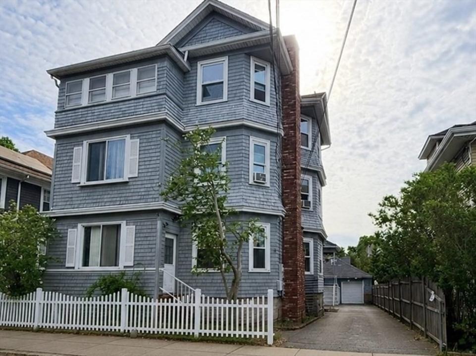 37 Shawmut St, Fall River, Massachusetts 02720