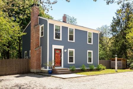 1020 Old Falmouth Road, Barnstable, Massachusetts 02648, USA