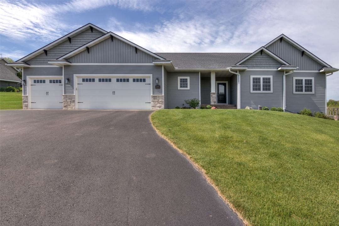 E5045 Basswood Road, Eau Claire, 위스컨신 54701, 미국