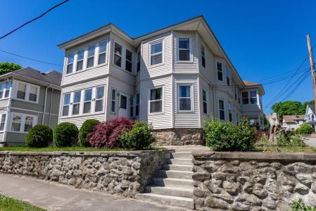 539-541 S Broadway, Lawrence, Massachusetts 01841, USA