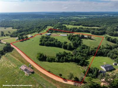 15117 Phelps Road, Siloam Springs, Arkansas 72761, USA
