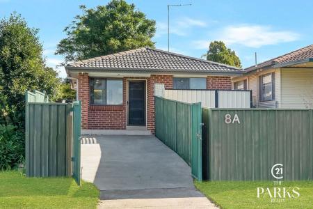 8a Macleay Street, Bradbury, NSW 2560, Australia