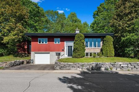 16  Rue Augustin-Thibault, Gatineau (Hull), Quebec J9A 1H3, CANADÁ