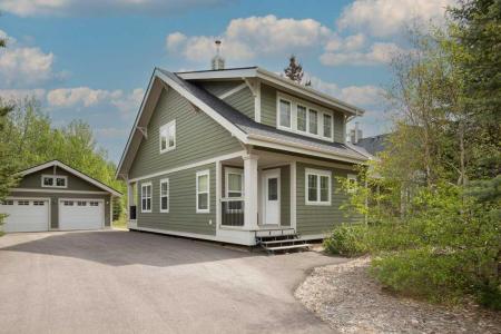 241 CANAL STREET, Rural Ponoka County, Alberta T4L 2N3, Canada