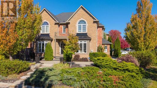 2211 GLENCAIRN ROAD, Oakville (wm Westmount), Ontario L6M 4S1, Canadá