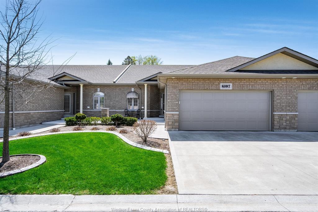 6107 TIBURON CRESCENT, Windsor, Ontario N9J 3Y7, Canada