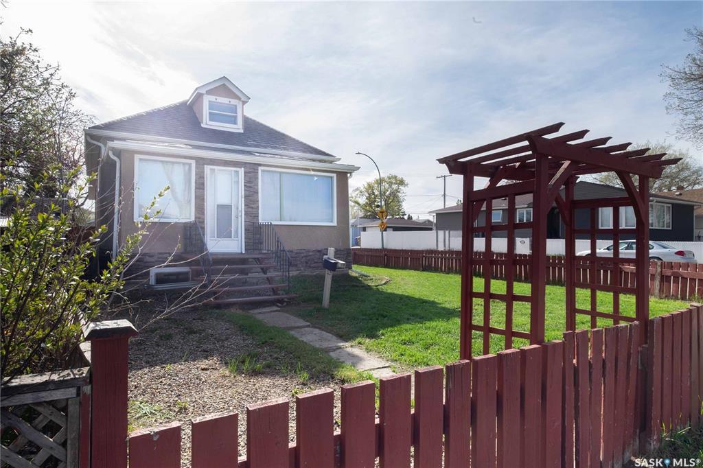 1077 BRODER STREET, Regina, Saskatchewan S4N 3P8, Canadá