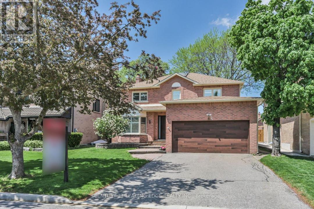 6 DALECROFT CIRCLE, Markham (unionville), Ontario L3R 6J6, Canada