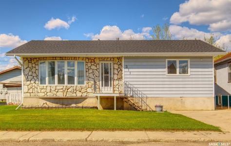 311 4TH AVENUE E, Biggar, Saskatchewan S0K 0M0, Canada