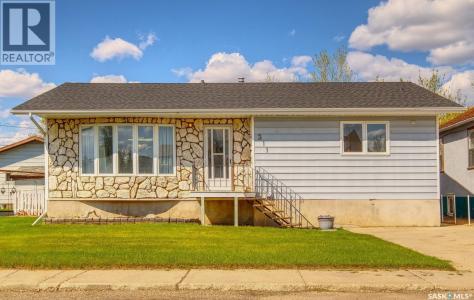 311 4TH AVENUE E, Biggar, Saskatchewan S0K 0M0, Canada